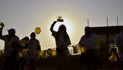 Fieles católicos esperaron largas horas la llegada del Papa al peligroso barrio de Ecatepec