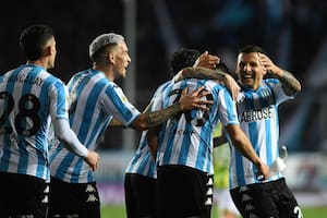 Racing aplastó con un 5-0 en el Cilindro y quiere prenderse en la lucha por el campeonato