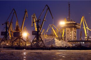 Según Rusia, el puerto de Mariupol retomó sus actividades con normalidad