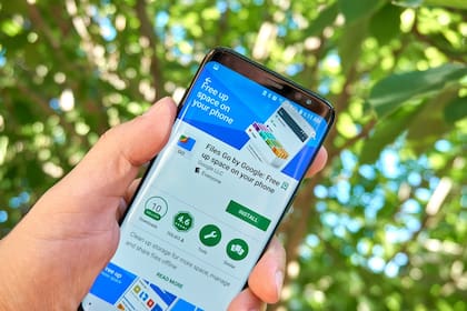 Files Go es una excelente herramienta para optimizar y remover archivos duplicados en tu teléfono Android