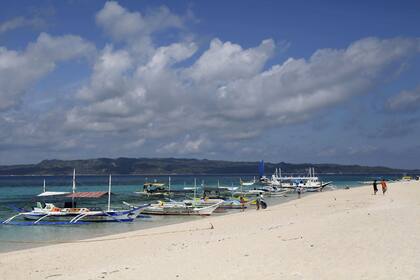 Solo embarcaciones oficiales del gobierno tendrán acceso a las costas de Boracay