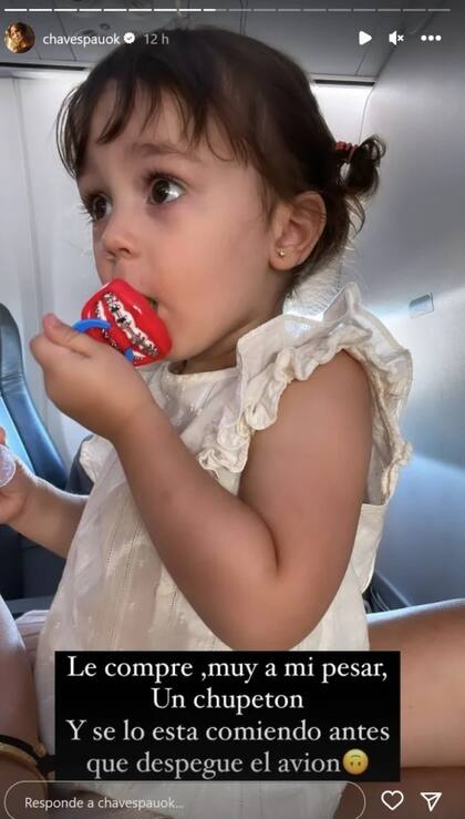 Filippa Alfonso con su chupetón