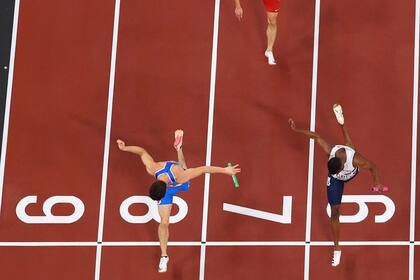 Filippo Tortu le dio a Italia un triunfo histórico en la posta 4x100