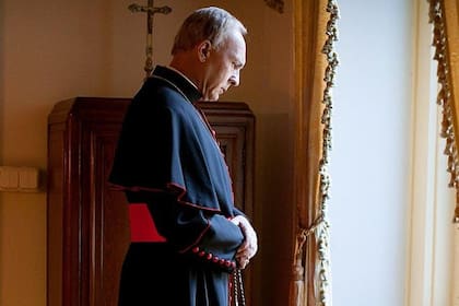 Darío Grandinetti personifica a Jorge Mario Bergoglio en sus tiempos de cardenal durante el rodaje de la pelicula Francisco, el padre Jorge
