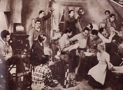 Filmación en los estudios del film "De la sierra al valle", de 1938