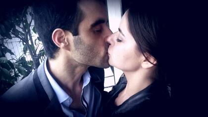 Fin del civil!!!! Mil gracias a todo el equipo de Ohlala web por bancarnos en el minuto a minuto!!!!! Por subir todas las fotos!!! Esto fue trabajo en equipo!!!!!
Ahora falta el fiestón!!!!! Gracias a todas por los mensajes!!! Sofi los leyó a todos y se puso muy feliz!!!!!
Besossss y abrazossss!!