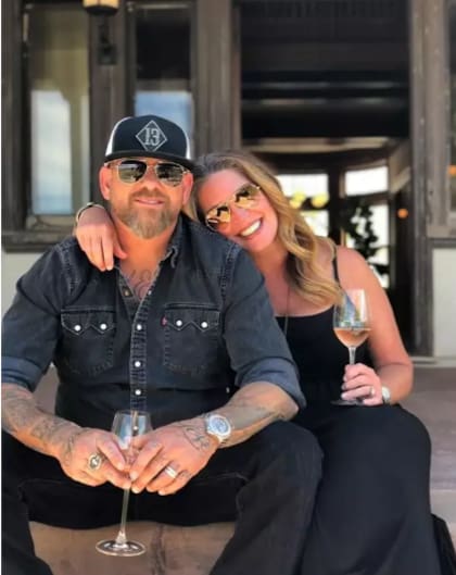 Finalmente, Brandon se comprometió con otra mujer