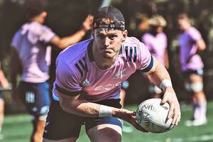 FInlay Christie, integrante de unos All Blacks que atraviesan una crisis de juego y resultados