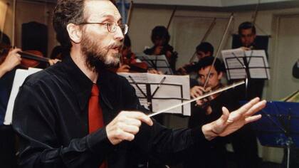 Finlay Ferguson, director de la Orquesta Académica Juvenil del Teatro Libertador.