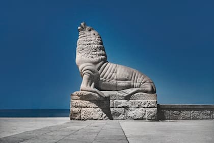 El Lobo Marino, en la rambla de Mar del Plata, recientemente declarado Monumento Histórico Nacional