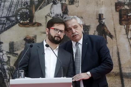Firma de convenios y declaraciones de los presidentes Alberto Fernández y Gabriel Boric