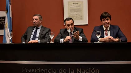 Firmaron un convenio con 47 universidades de Ingeniería