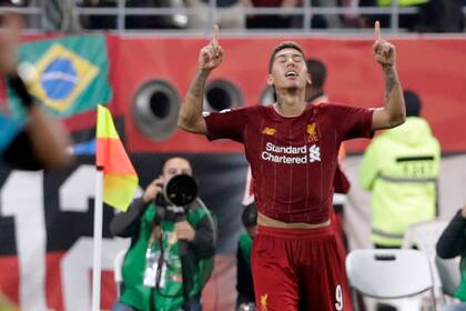 Firmino marcó un golazo que le dio el triunfo al Liverpool