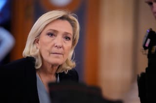 Fiscales franceses piden inhabilitar políticamente a Marine Le Pen por cinco años