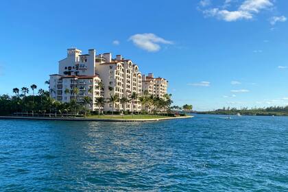 Fisher Island, Florida (33109)