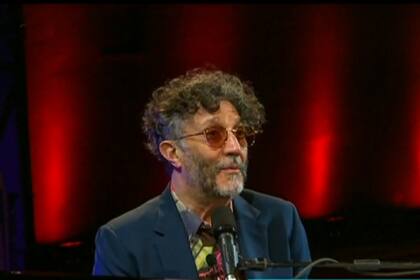 El cantante y compositor en La peña de morfi