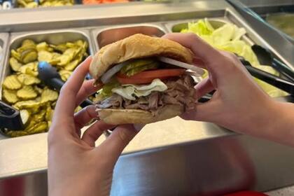 Fixins Bar, la famosa barra de aderezos de Roy Rogers