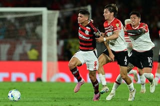 Estudiantes perdió 2-1 con Flamengo, pero el descuento le permite llegar con chances al desquite
