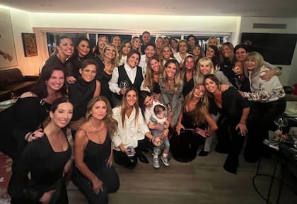 Flavia Palmiero, Claudia Villafañe, Pía Shaw y Marcela Tauro entre las invitadas de María Belén Ludueña