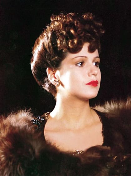 Flavia Palmiero tenía 18 años en 1984 cuando se estrenó "Evita (quien quiera oír que oiga)", el film de Eduardo Mignona que la tuvo como protagonista. El film recrea a Evita adolescente, cuando deja su ciudad natal y emprende un viaje en tren con destino a Buenos Aires