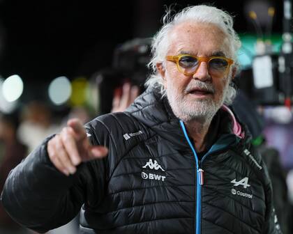 Flavio Briatore es una pieza clave para un eventual desembarco de Colapinto en Alpine (Photo by Qian Jun/MB Media/Getty Images)