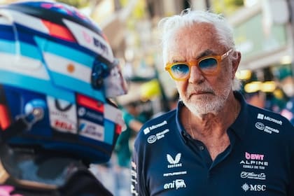Flavio Briatore tiene un estilo de conducción tajante en Alpine y fue duro con Colapinto tras su 15° puesto en el Gran Premio de España