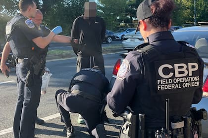 Flock Safety, uno de los principales operadores de lectores automatizados de matrículas, anunció la suspensión de sus operaciones con la CBP