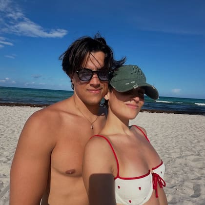 Flor Torrente está de novia desde hace un año con Santiago, un joven que conoce desde chica