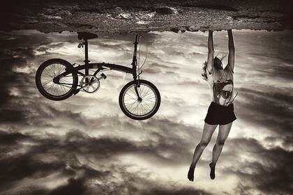 Floral Zú es docente, fotógrafa y ciclista