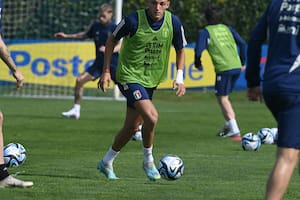 Quién es Mateo Retegui y cómo arribó a la selección de Italia, donde se presentó como titular