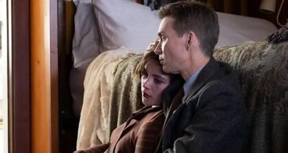Florence Pugh y Cillian Murphy en Oppenheimer, gran ganadora de los últimos Oscar y calificada con R en su país