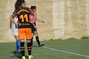 Fútbol femenino: el espectacular gol de Florencia Bonsegundo para el Valencia