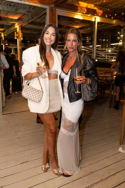 Florencia Capuano y Nina Amateis, influenceres argentinas.