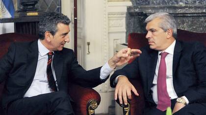 Florencio Randazzo junto a Julián Dominguez