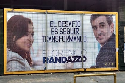 Florencio Randazzo lanzó su campaña de carteles junto a Cristina Kirchner