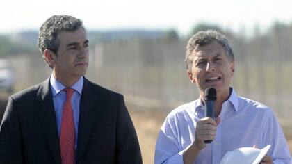 Florencio Randazzo y Mauricio Macri, en 2013