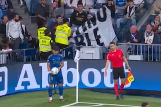 Estalló Real Madrid: estruendosos silbidos para Vinícius y Mbappé y una pancarta contra el presidente