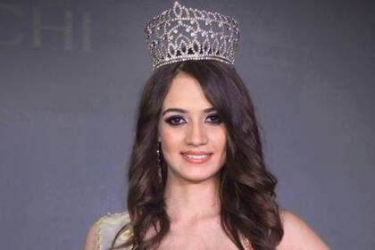 Flores Gámez, al ser coronada, en febrero pasado