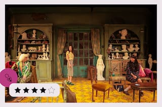 Flores muertas: una historia de personajes desangelados, con guiños a Pedro Almodóvar