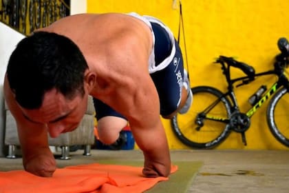 Florián fue campeón de ciclismo paralímpico en ruta y contrarreloj de 2021 en Colombia