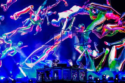 Flume cerró el festival con EDM en slow motion y visuales exorbitantes