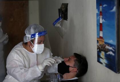 Flurona no es una nueva variante de coronavirus, sino que se trata de una coinfección de dos enfermedades