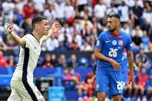 Foden empataba para Inglaterra ante el sorprendente Eslovaquia, pero el VAR anuló el gol