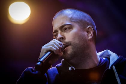 Fontanet en su primer show desde que recibió la libertad condicional, el jueves 14 de junio en la Plaza de la Música en Córdoba