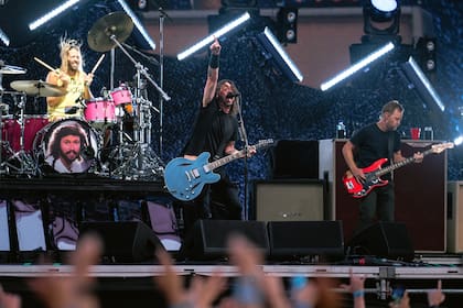 Foo Fighters llegan después de haberse presentado en Lollapalooza Chicago