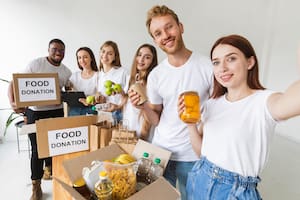 Dónde entregan comida gratis en Nueva York en la semana del 18 al 22 de mayo de 2026