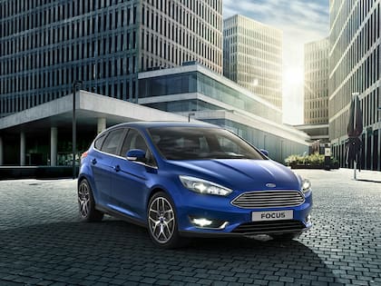 Ford Focus; con siluetas de 4 y 5 puertas, el mediano más vendido