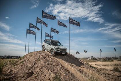 Ford invitó a los propietarios de Bronco a disfrutar una experiencia única en el Off-Road Campus de Pilará, una pista de manejo exclusiva para clientes de la marca