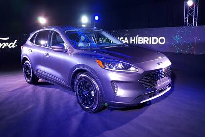 El año pasado, se vendieron 213 Ford Kuga Híbrido