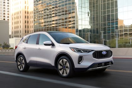 Ford Kuga híbrido, uno de los últimos lanzamientos de la marca del óvalo